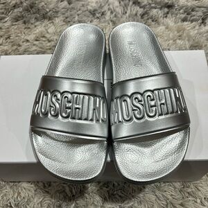 Moschino Logo Metallic Slides